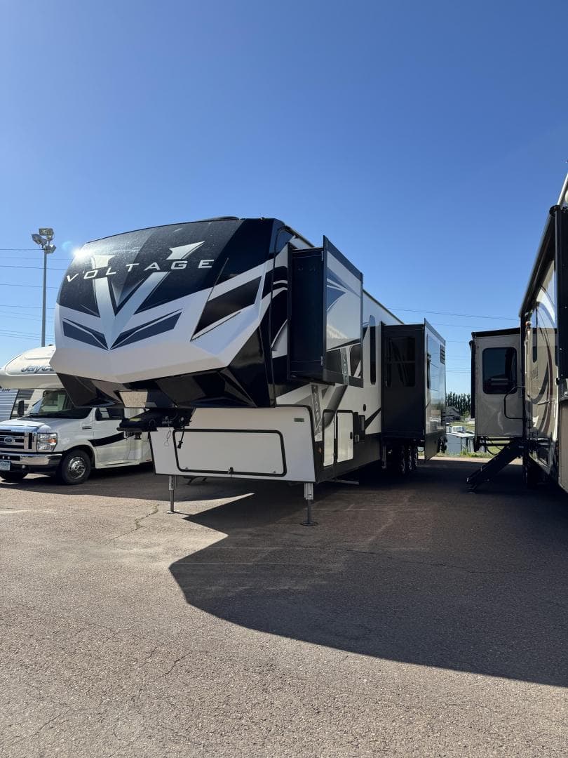 2022 Keystone RV 2022 Keystone RV Voltage - thumbnail 2