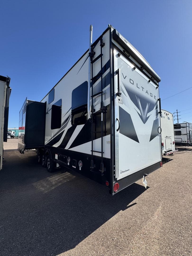 2022 Keystone RV 2022 Keystone RV Voltage - thumbnail 3