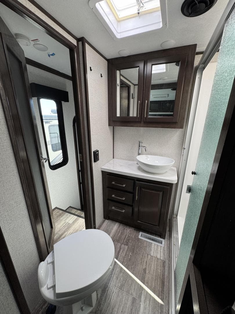 2022 Keystone RV 2022 Keystone RV Voltage - thumbnail 14