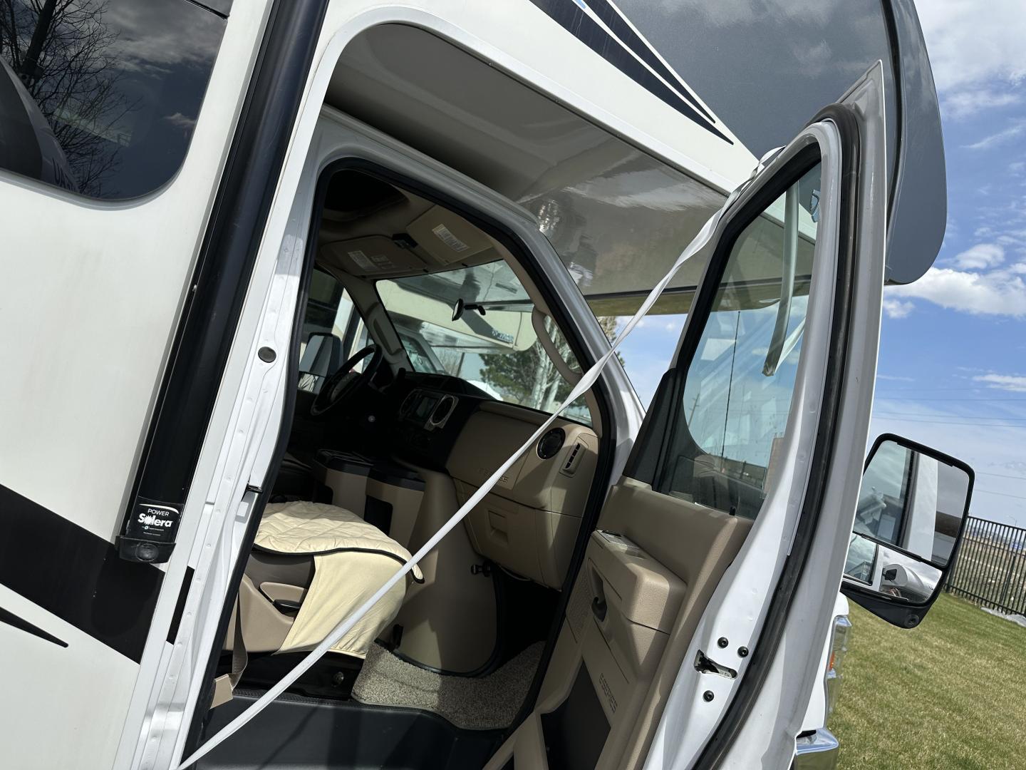 2023 Thor Motor Coach 2023 Thor Motor Coach Quantum - thumbnail 5