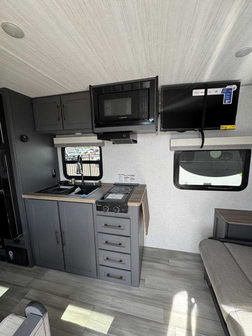2025 Forest River RV 2025 Forest River RV Ibex - thumbnail 14