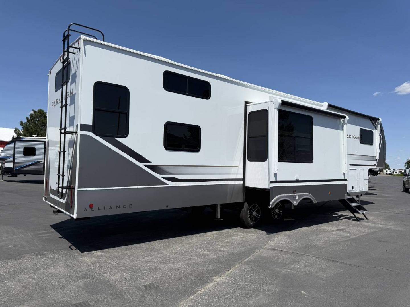 2026 Alliance RV 2026 Alliance RV Paradigm - thumbnail 5