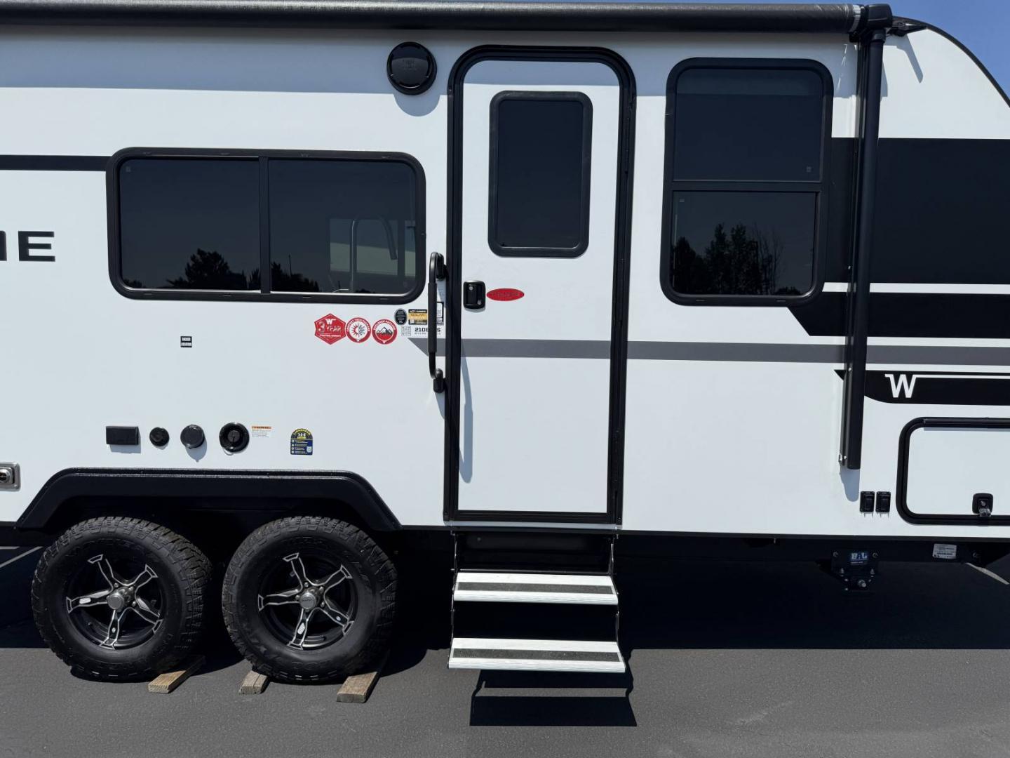 2025 Winnebago 2025 Winnebago Micro Minnie - thumbnail 6