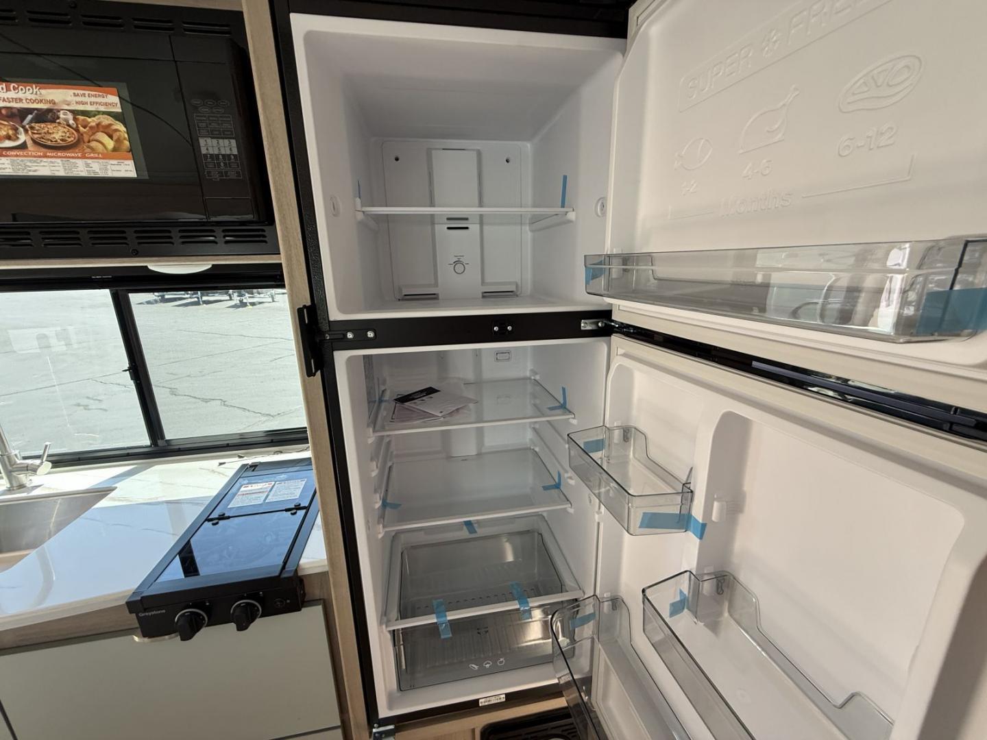 2025 Winnebago 2025 Winnebago Micro Minnie - thumbnail 17