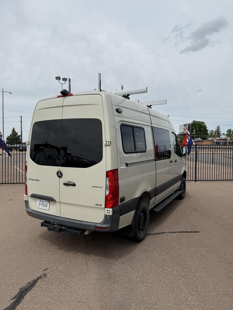 2020 Sportsmobile 2020 Sportsmobile Field Van - thumbnail 3