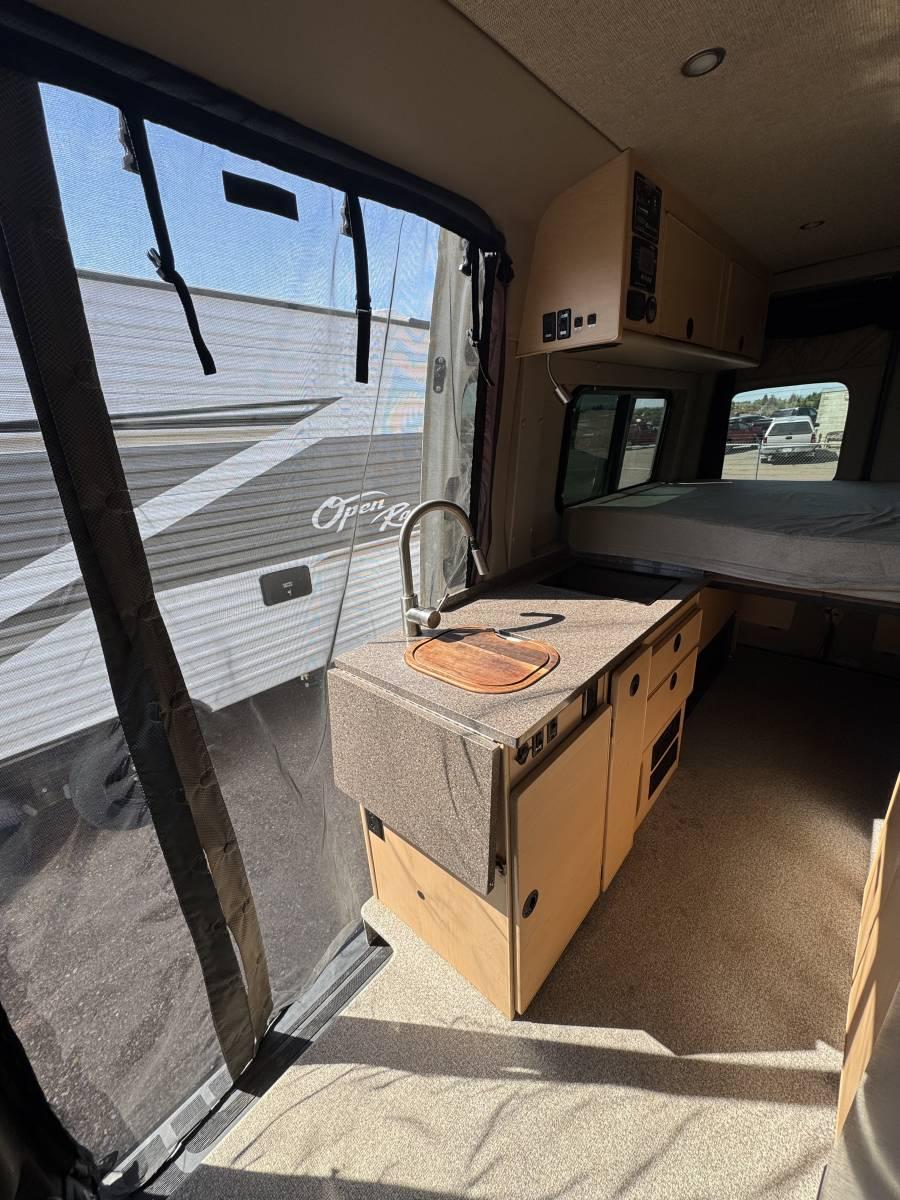 2020 Sportsmobile 2020 Sportsmobile Field Van - thumbnail 5