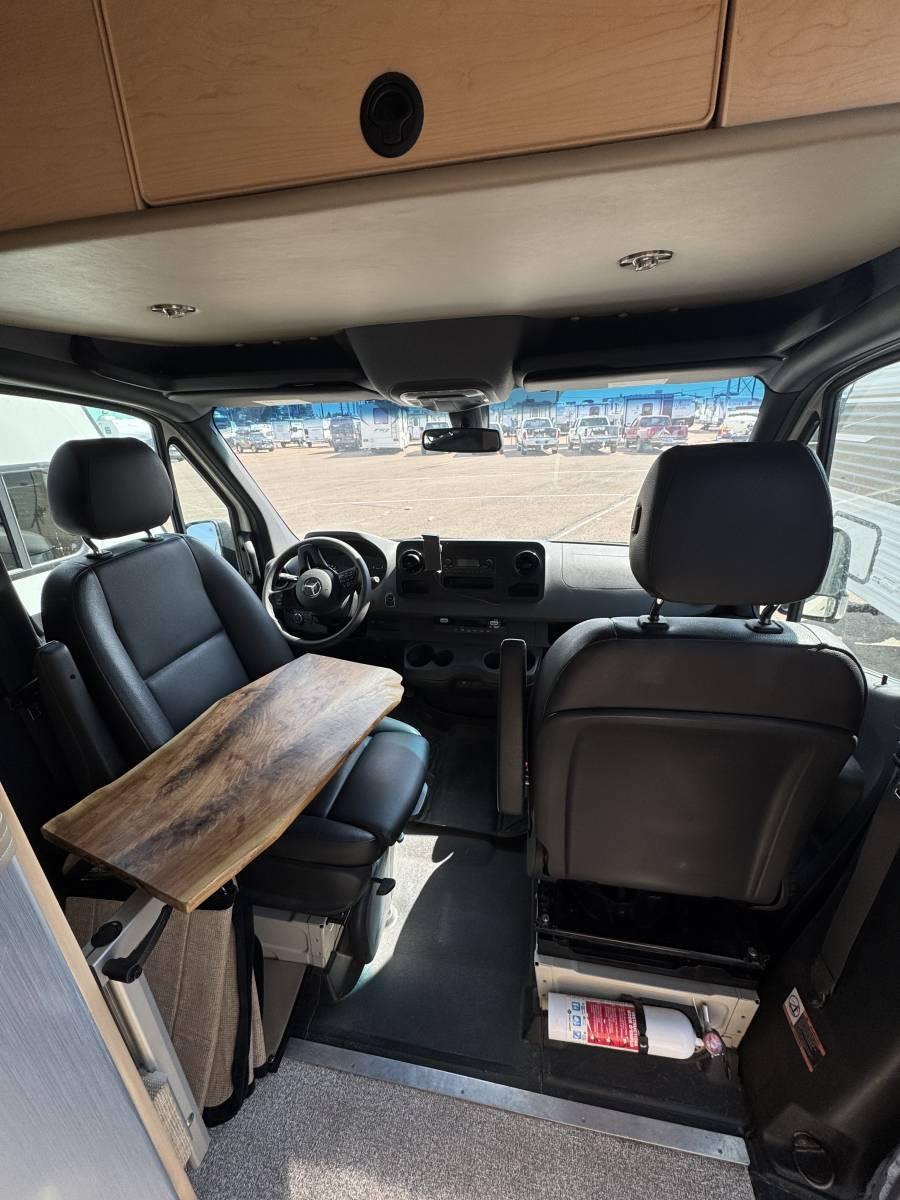 2020 Sportsmobile 2020 Sportsmobile Field Van - thumbnail 9