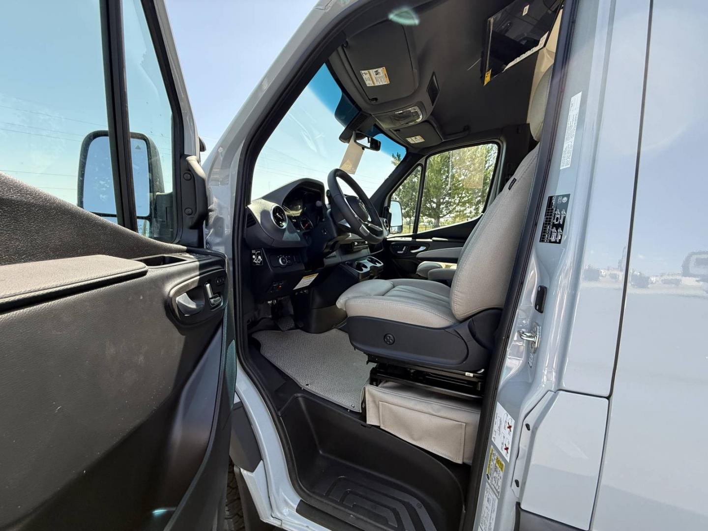 2026 Thor Motor Coach 2026 Thor Motor Coach Sanctuary - thumbnail 9