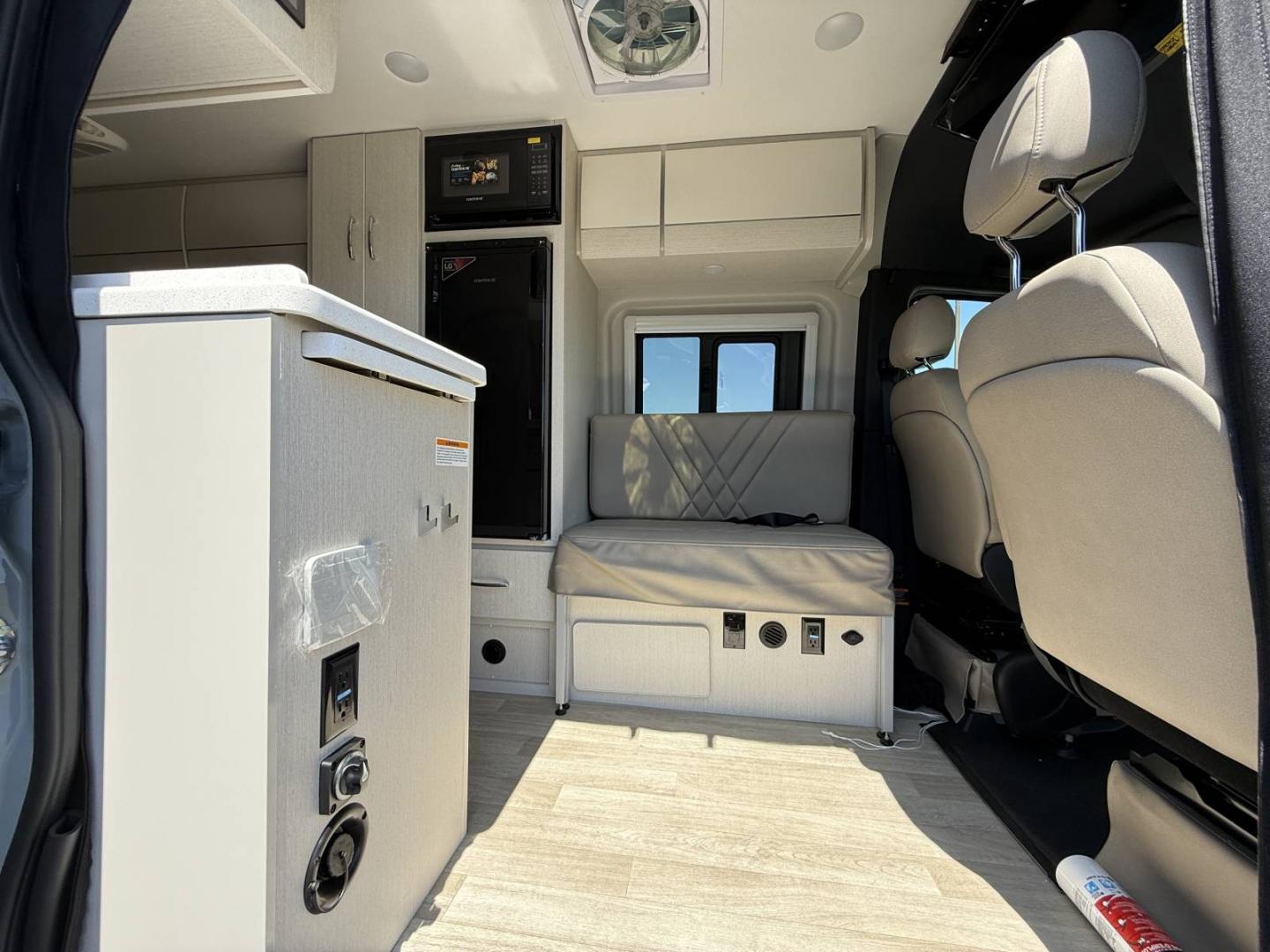 2026 Thor Motor Coach 2026 Thor Motor Coach Sanctuary - thumbnail 12