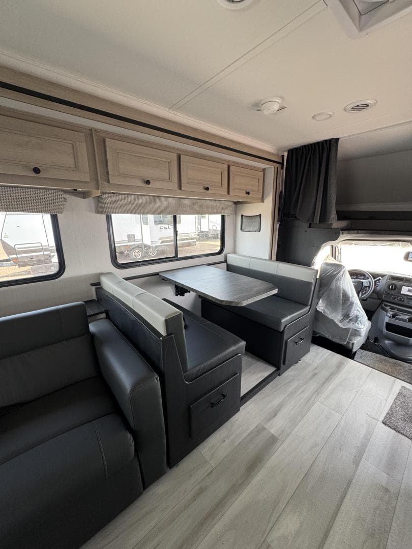 2026 Forest River RV 2026 Forest River RV Sunseeker - thumbnail 8