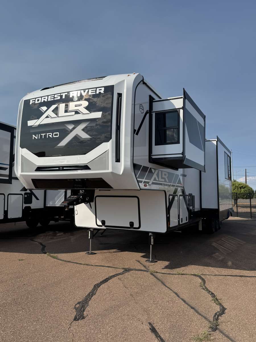 2026 Forest River RV 2026 Forest River RV Xlr Nitro Toy Hauler - thumbnail 3