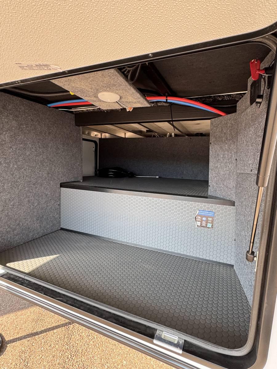 2026 Forest River RV 2026 Forest River RV Xlr Nitro Toy Hauler - thumbnail 7