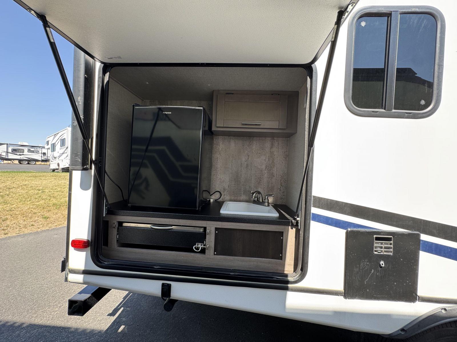 2021 CrossRoads RV 2021 CrossRoads RV Sunset Trail - thumbnail 7