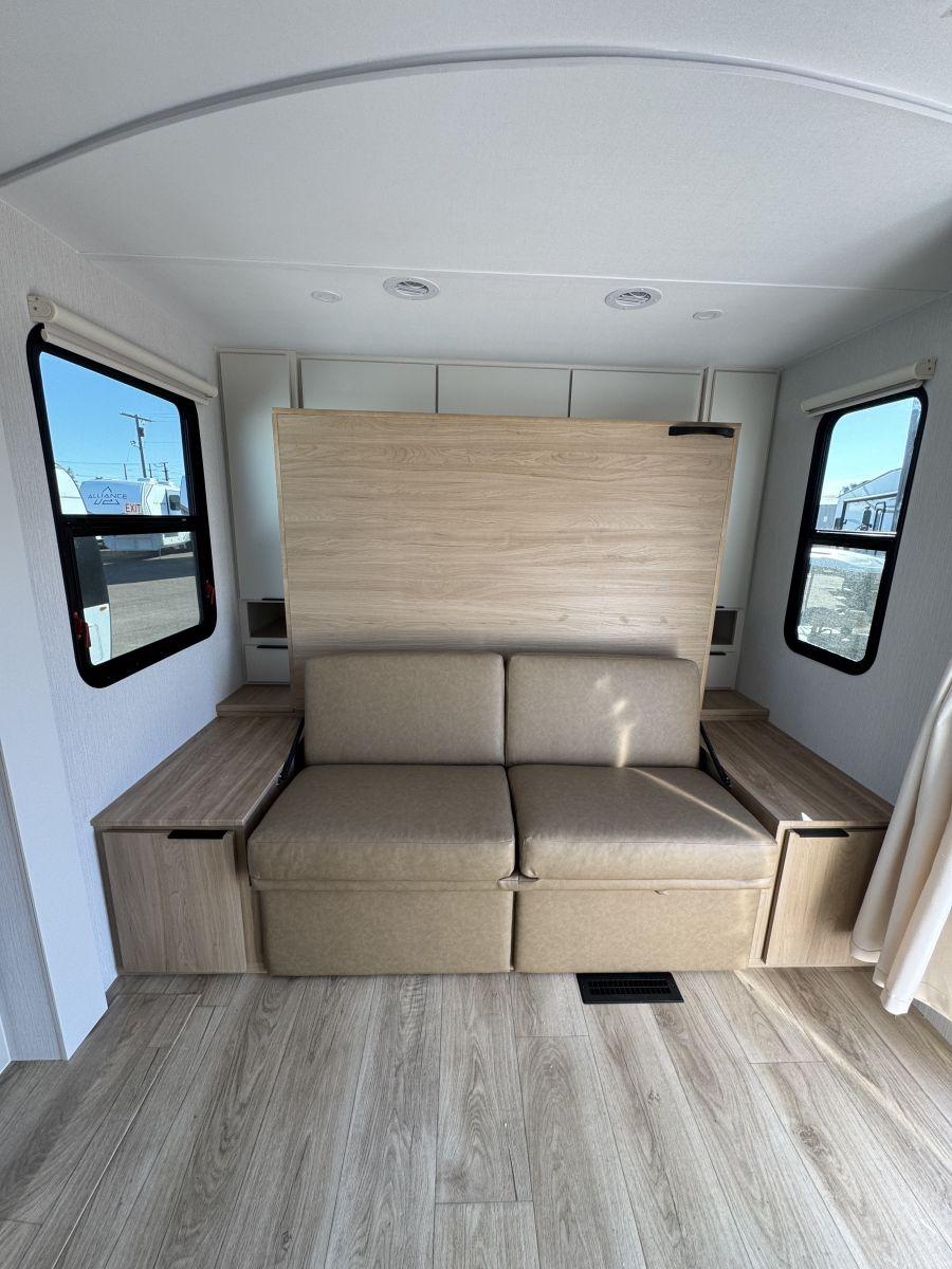 2026 Winnebago 2026 Winnebago Thrive - thumbnail 14