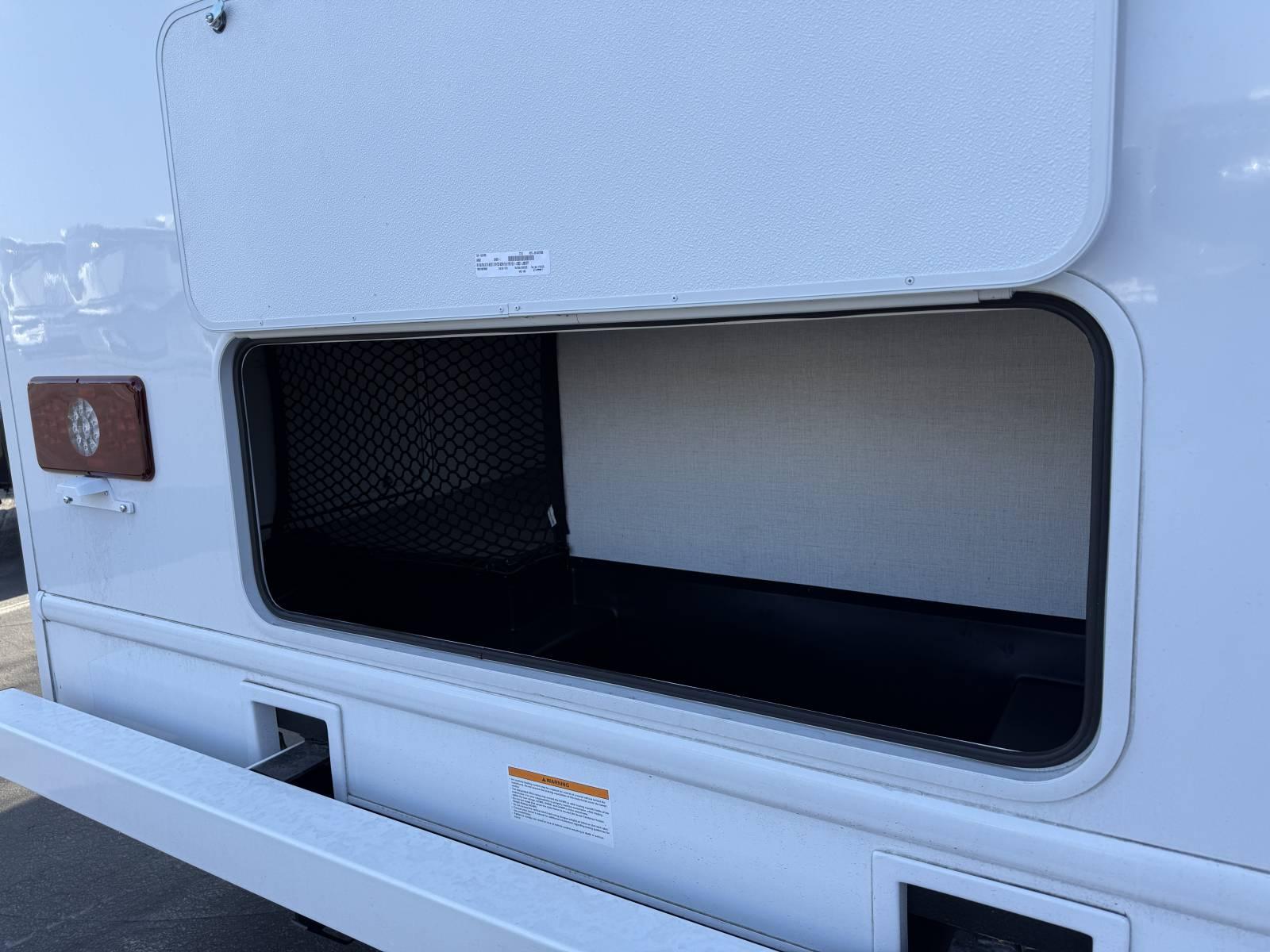 2026 Thor Motor Coach 2026 Thor Motor Coach Chateau - thumbnail 6