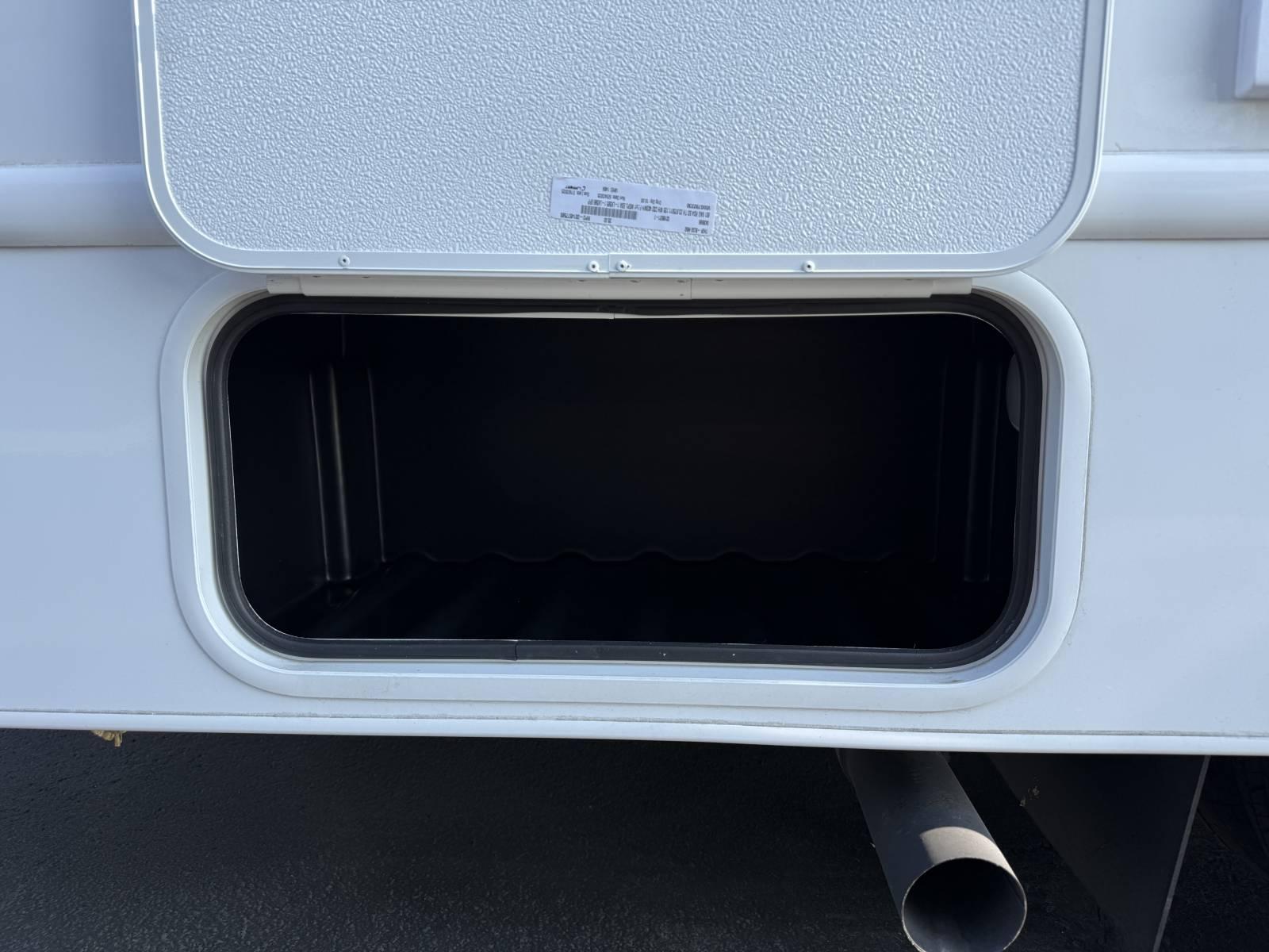 2026 Thor Motor Coach 2026 Thor Motor Coach Chateau - thumbnail 11