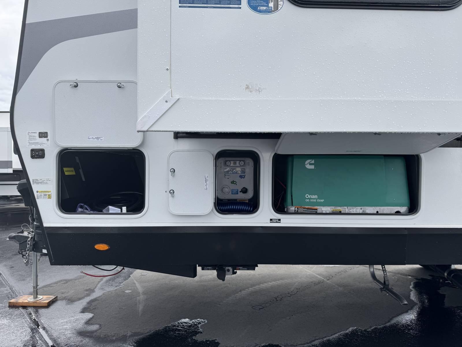 2026 KZ RV 2026 KZ RV Sportster X Toy Hauler - thumbnail 7