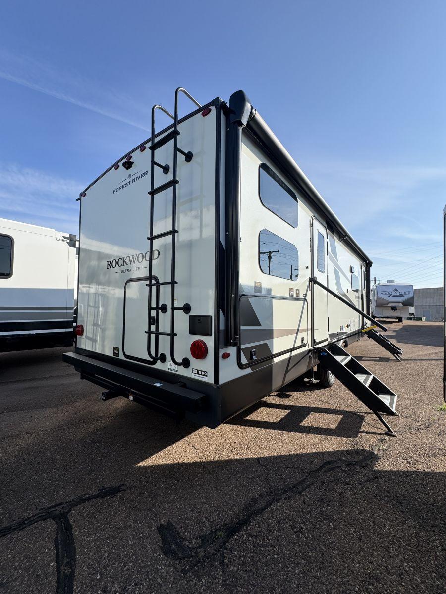 2026 ROCKWOOD 2026 ROCKWOOD SIGNATURE - thumbnail 4