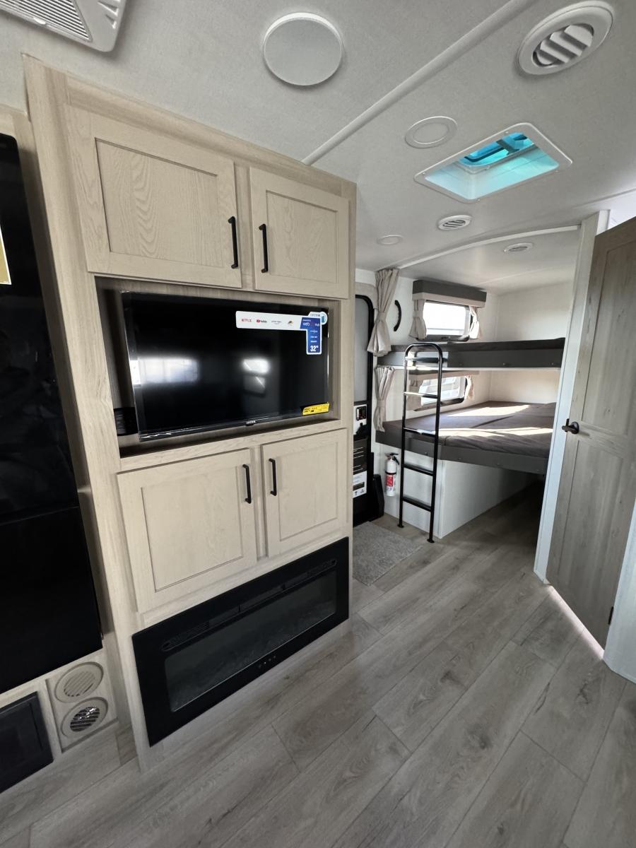 2026 ROCKWOOD 2026 ROCKWOOD SIGNATURE - thumbnail 11