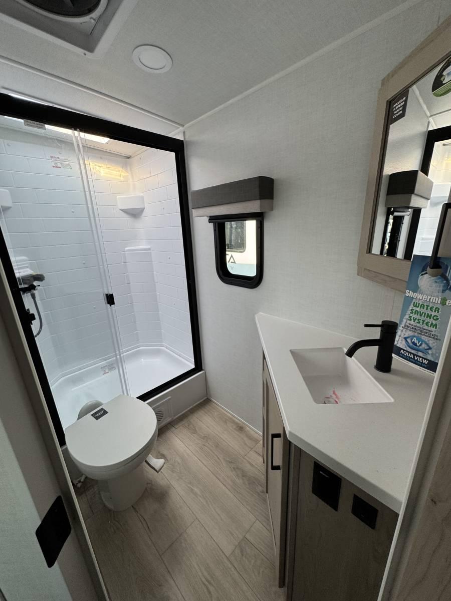 2026 ROCKWOOD 2026 ROCKWOOD SIGNATURE - thumbnail 12