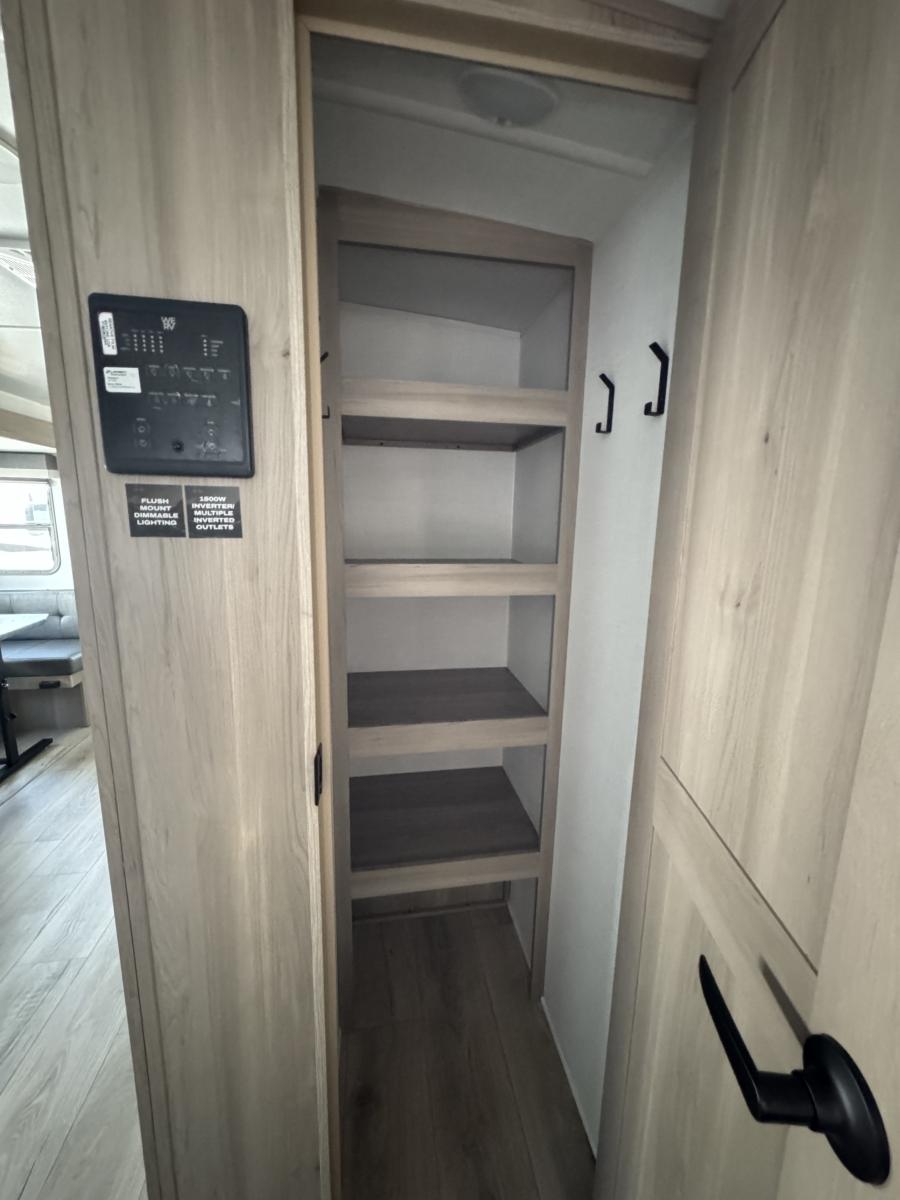 2026 ROCKWOOD 2026 ROCKWOOD SIGNATURE - thumbnail 13