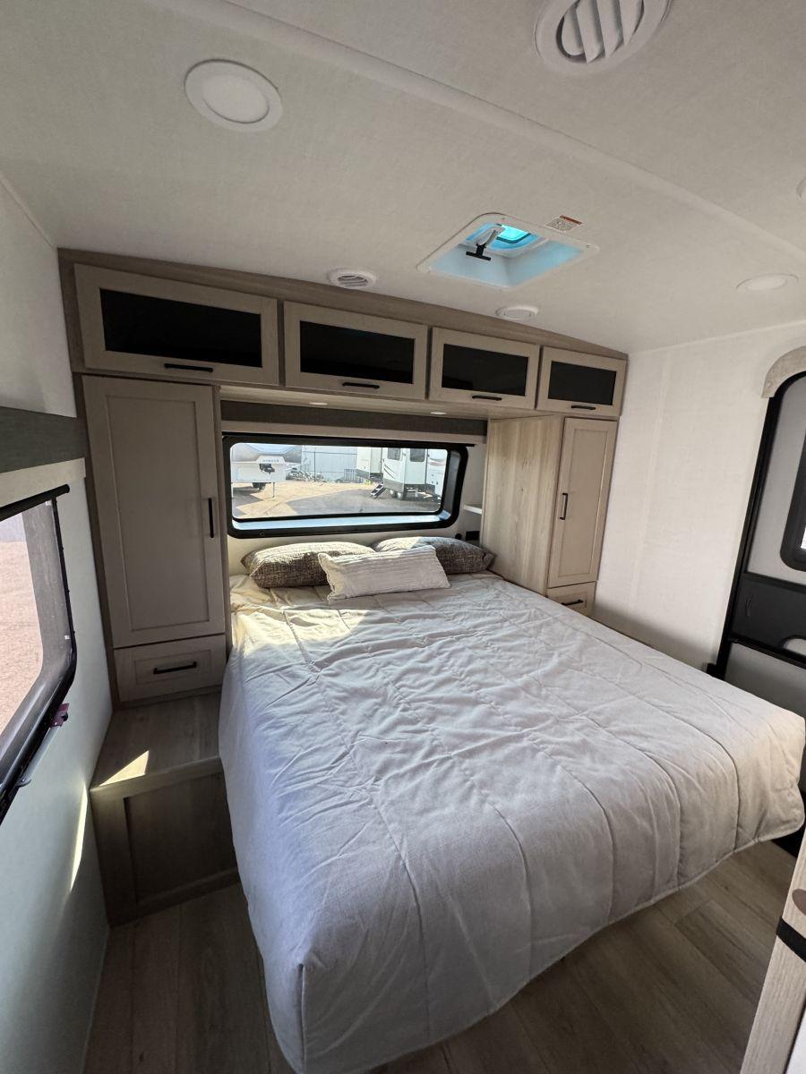 2026 ROCKWOOD 2026 ROCKWOOD SIGNATURE - thumbnail 14