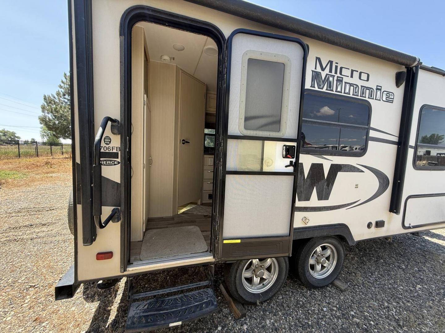 2016 Winnebago 2016 Winnebago Micro Minnie - thumbnail 8