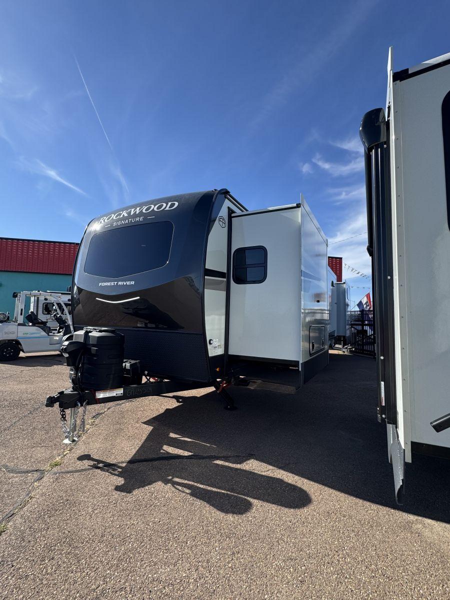 2026 ROCKWOOD 2026 ROCKWOOD SIGNATURE - thumbnail 2