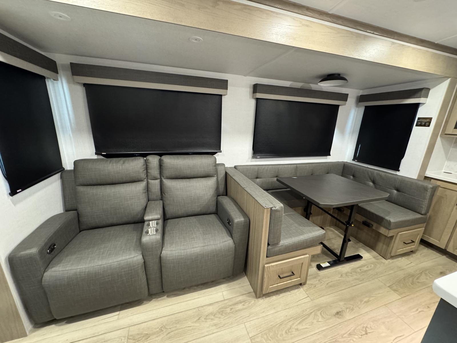 2026 ROCKWOOD 2026 ROCKWOOD SIGNATURE - thumbnail 6