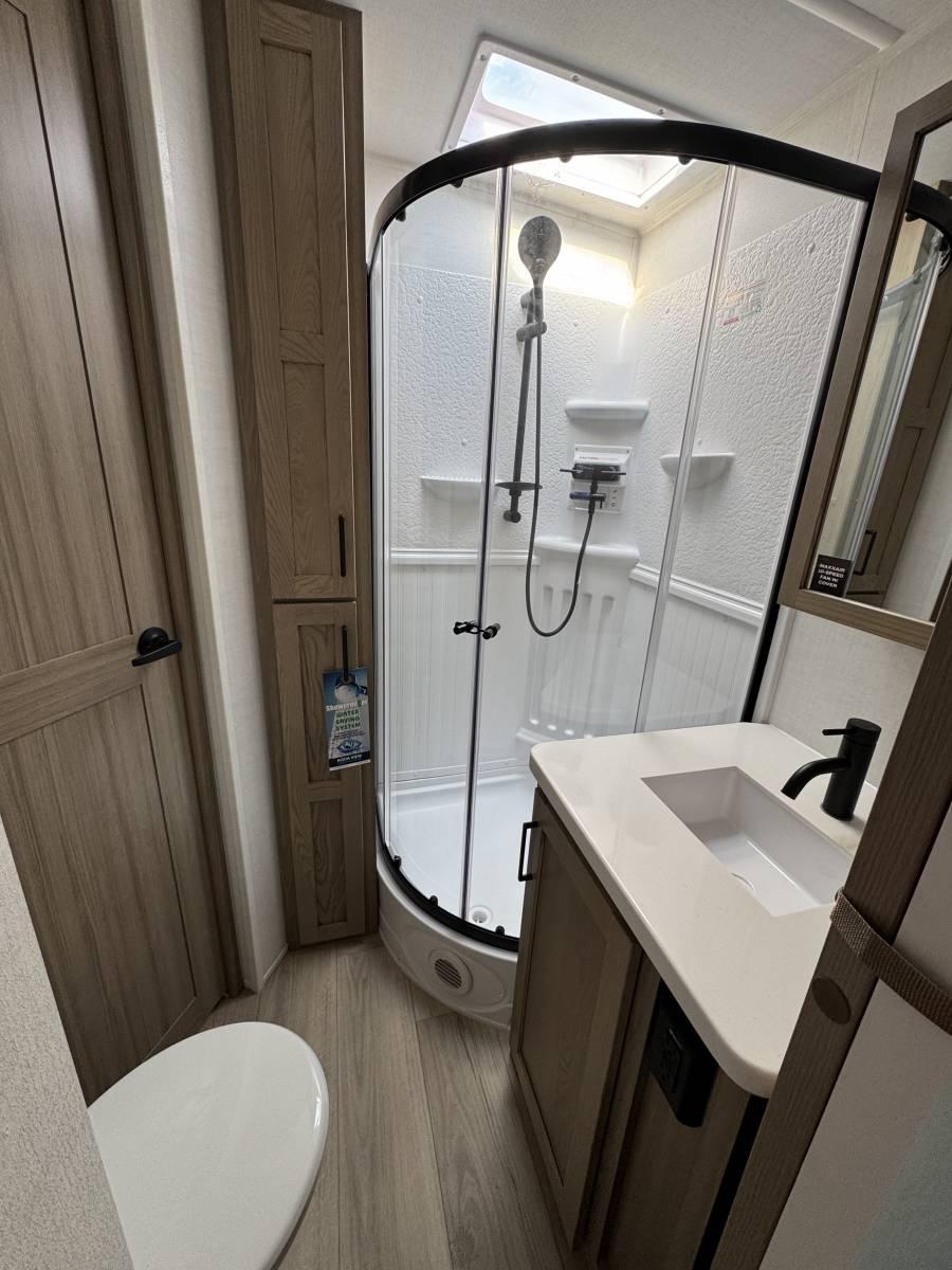 2026 ROCKWOOD 2026 ROCKWOOD SIGNATURE - thumbnail 15