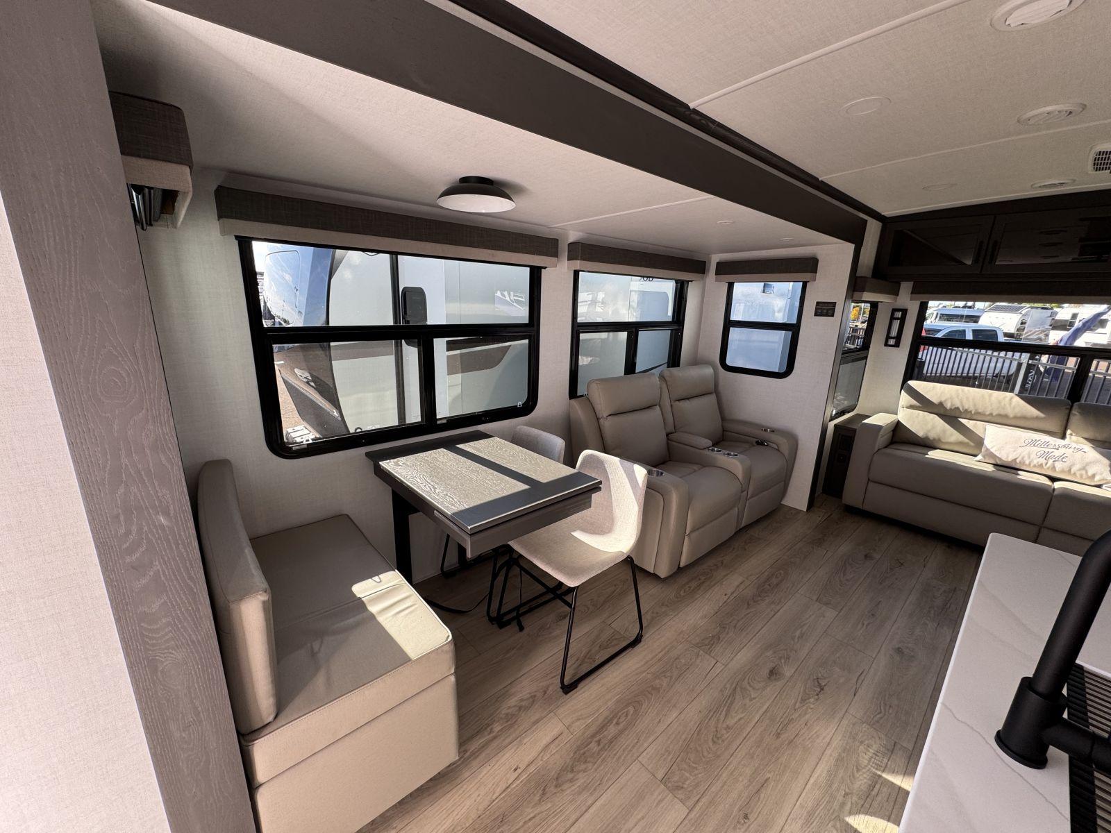 2026 ROCKWOOD 2026 ROCKWOOD SIGNATURE - thumbnail 5