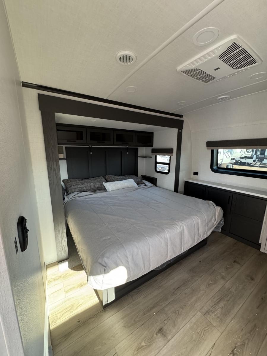 2026 ROCKWOOD 2026 ROCKWOOD SIGNATURE - thumbnail 12