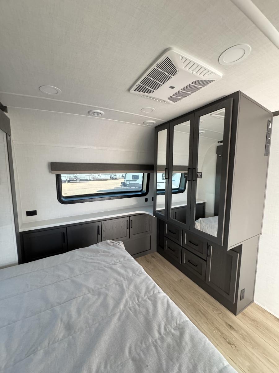 2026 ROCKWOOD 2026 ROCKWOOD SIGNATURE - thumbnail 13