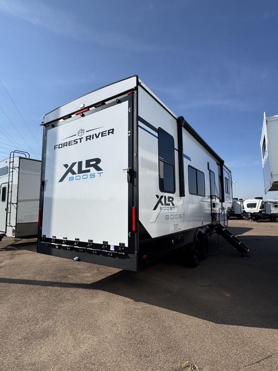 2026 Forest River RV 2026 Forest River RV Xlr Boost Toy Hauler - thumbnail 5