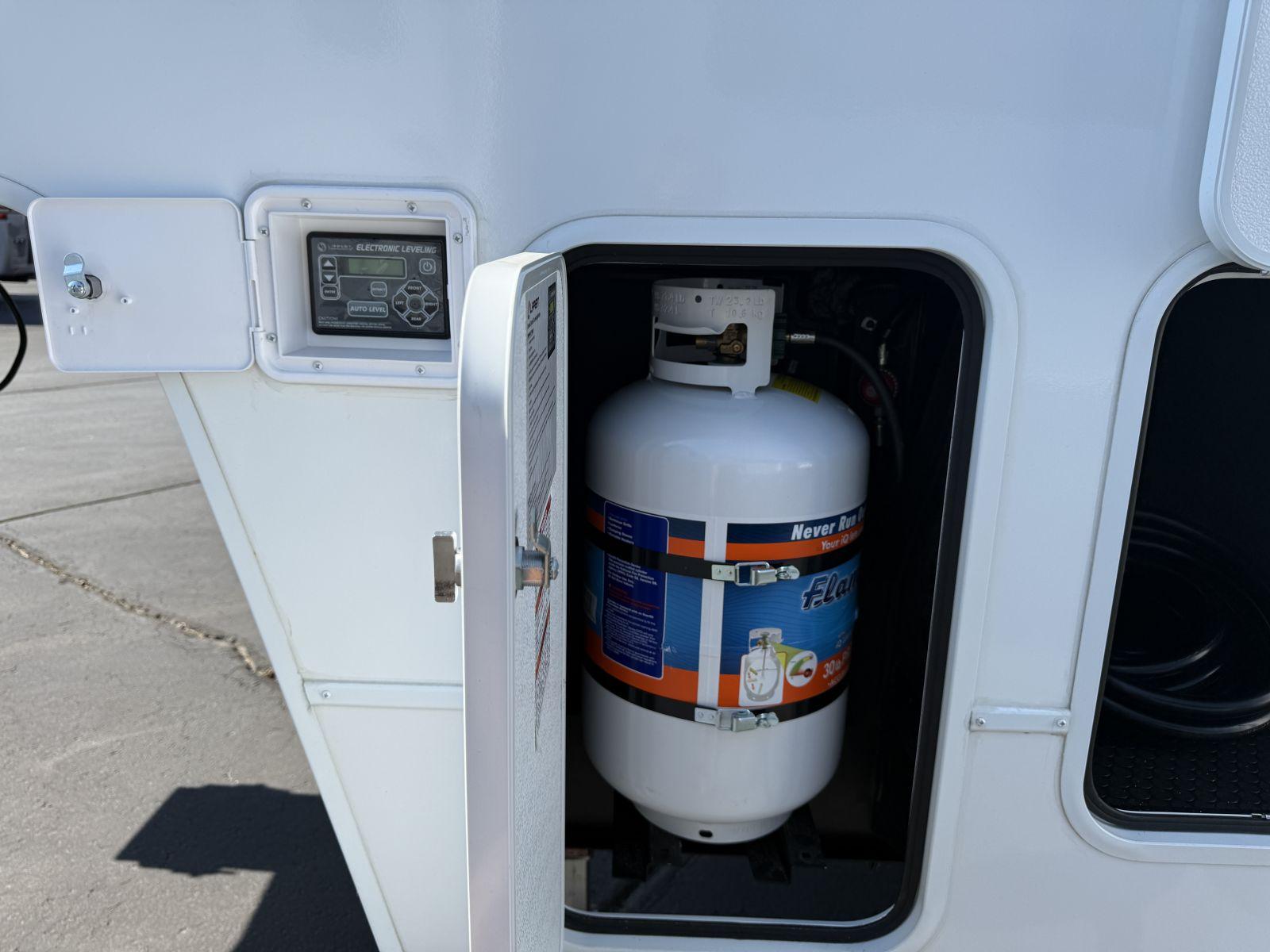 2026 Alliance RV 2026 Alliance RV Avenue All Access - thumbnail 7