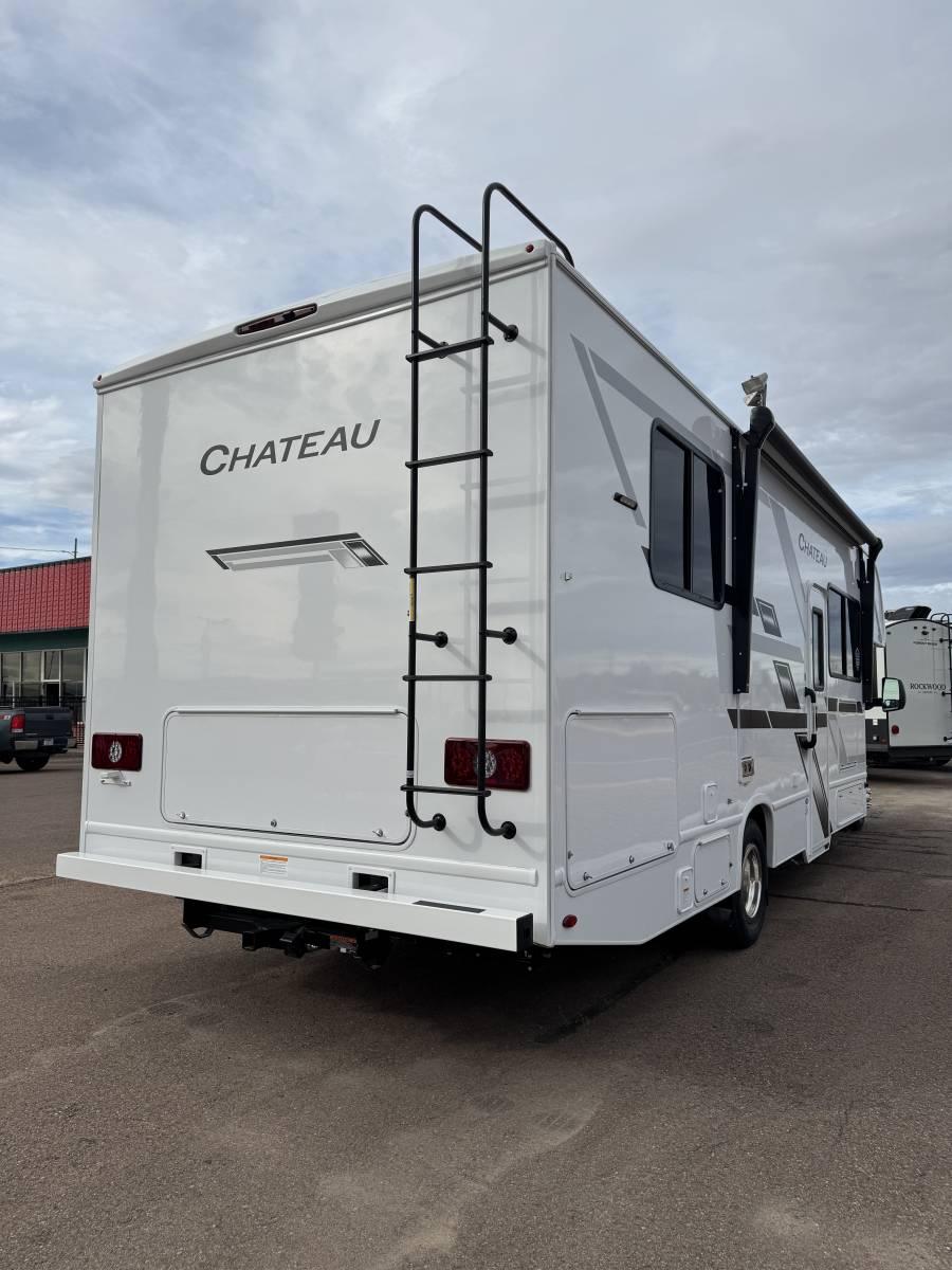 2026 Thor Motor Coach 2026 Thor Motor Coach Chateau - thumbnail 4