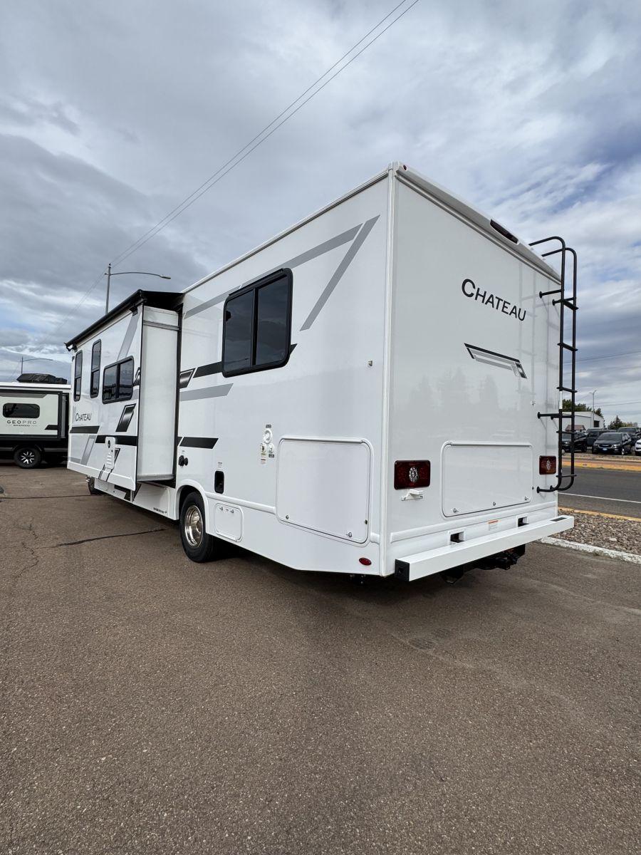 2026 Thor Motor Coach 2026 Thor Motor Coach Chateau - thumbnail 5