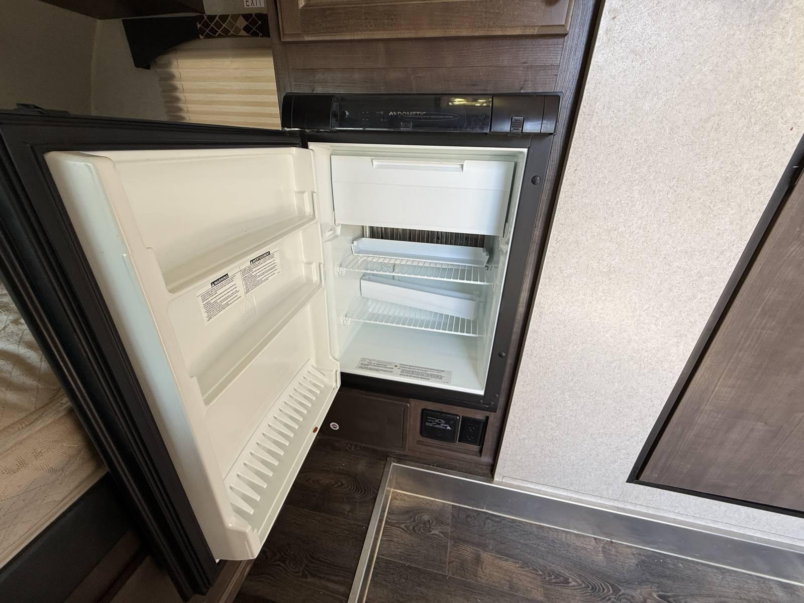 2019 Sunset Park RV Manufacturing 2019 Sunset Park RV Manufacturing Sunray - thumbnail 13