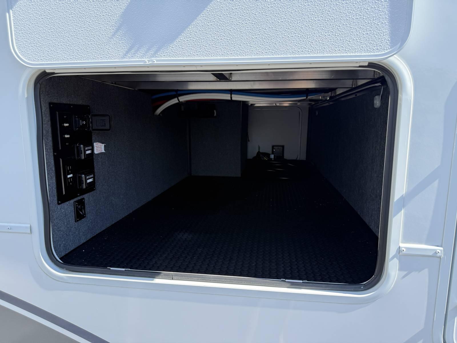 2026 Alliance RV 2026 Alliance RV Avenue All Access - thumbnail 7