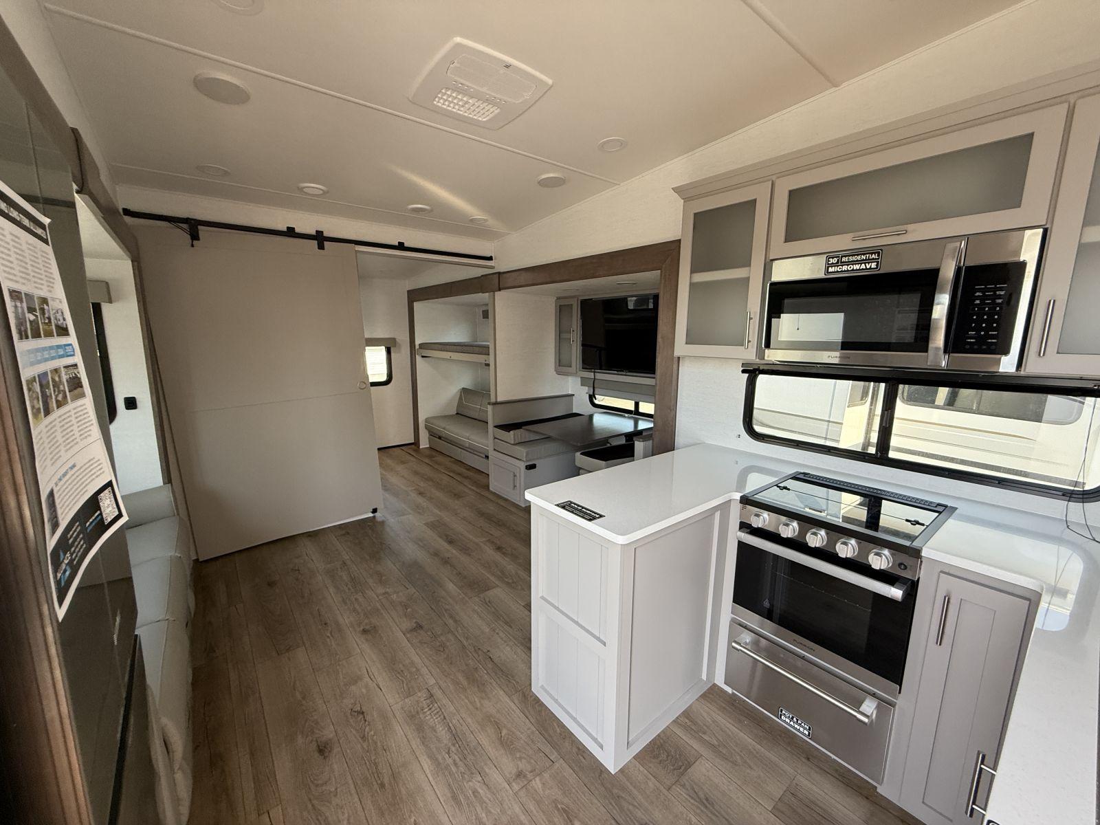2026 Alliance RV 2026 Alliance RV Avenue All Access - thumbnail 15