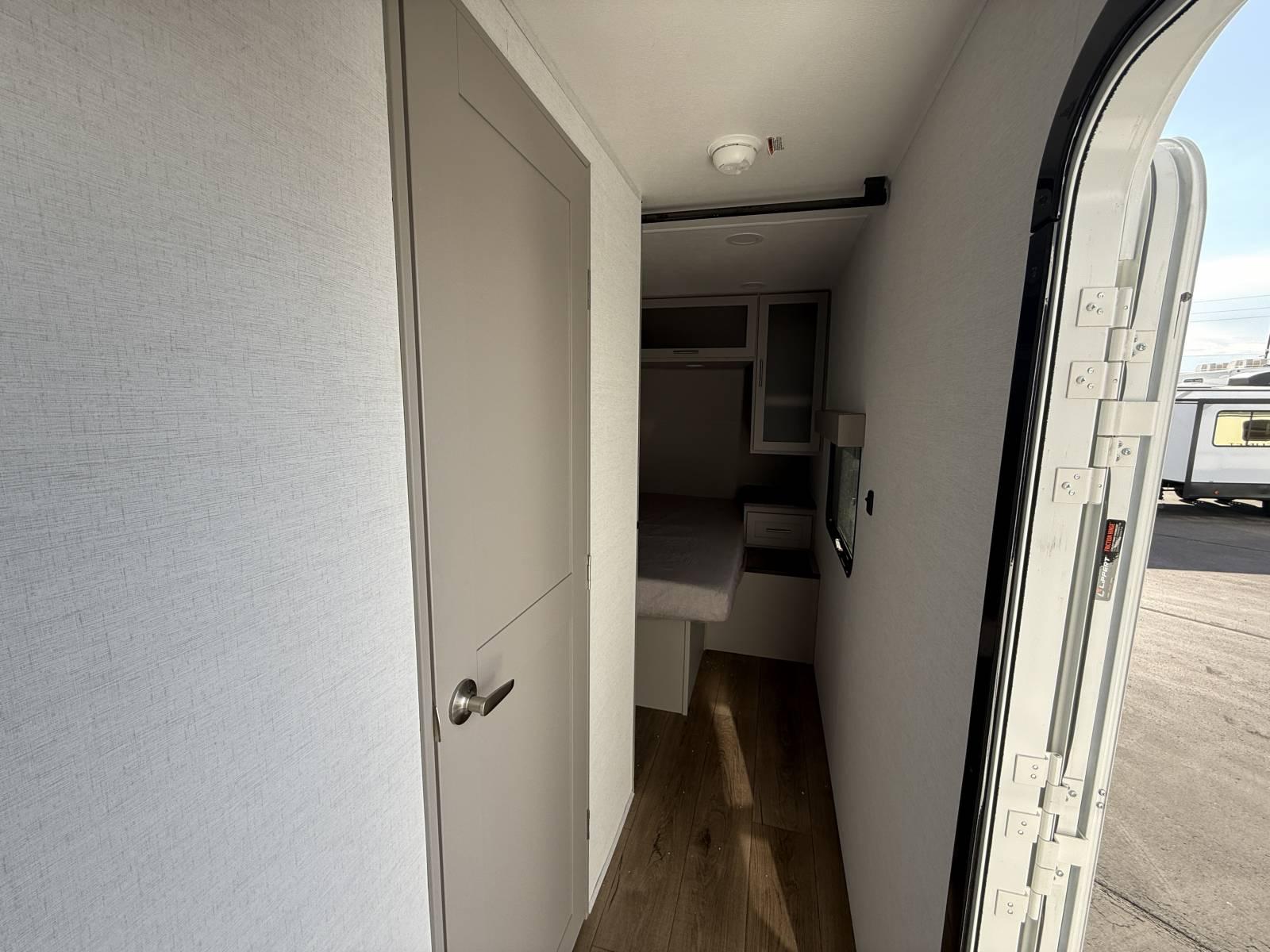 2026 Alliance RV 2026 Alliance RV Avenue - thumbnail 12