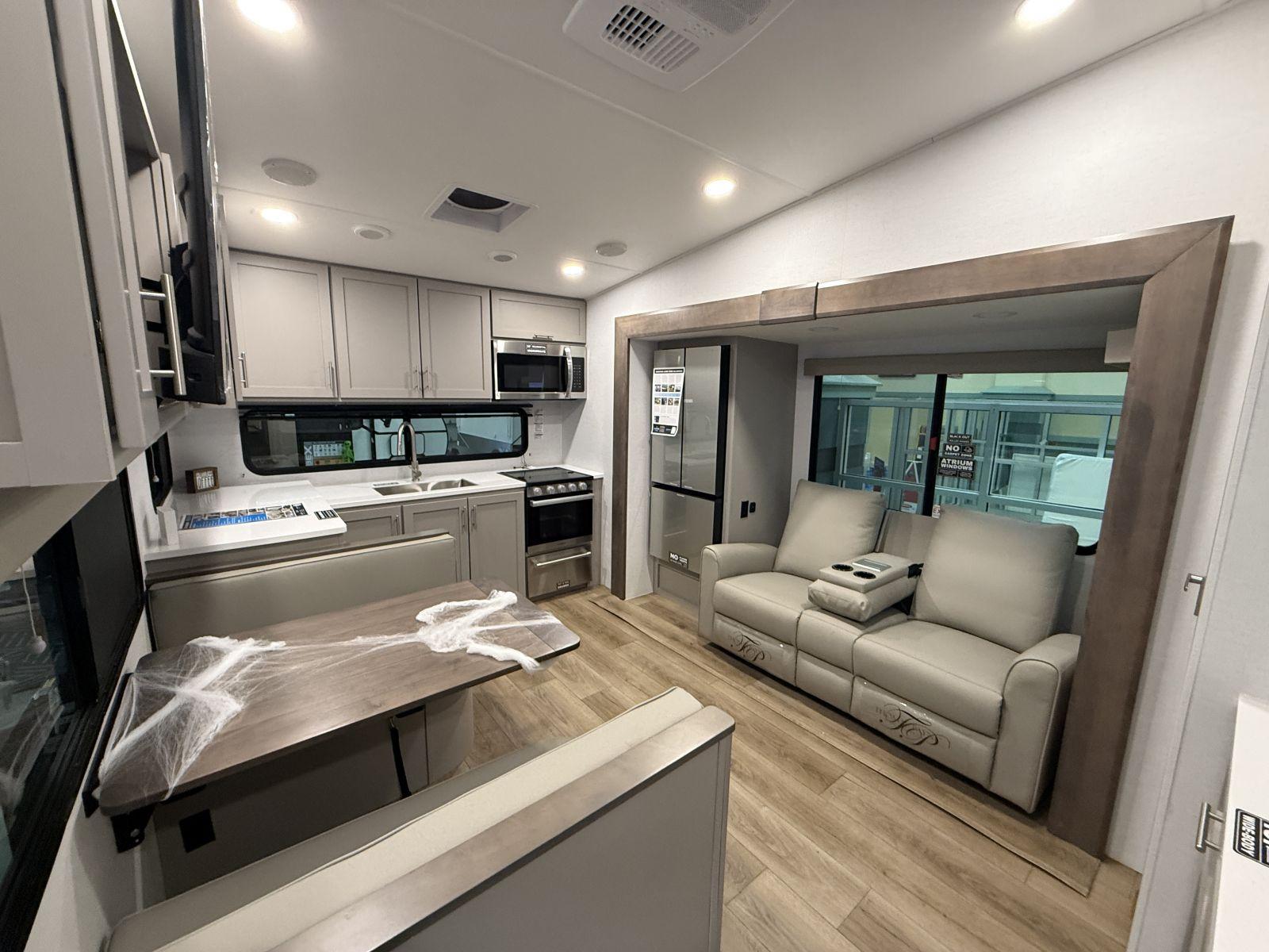 2026 Alliance RV 2026 Alliance RV Avenue All Access - thumbnail 11