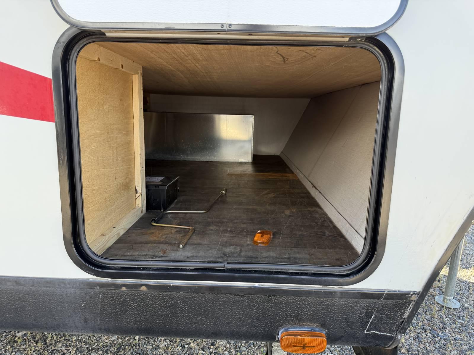 2020 Pacific Coachworks 2020 Pacific Coachworks Blazen - thumbnail 5