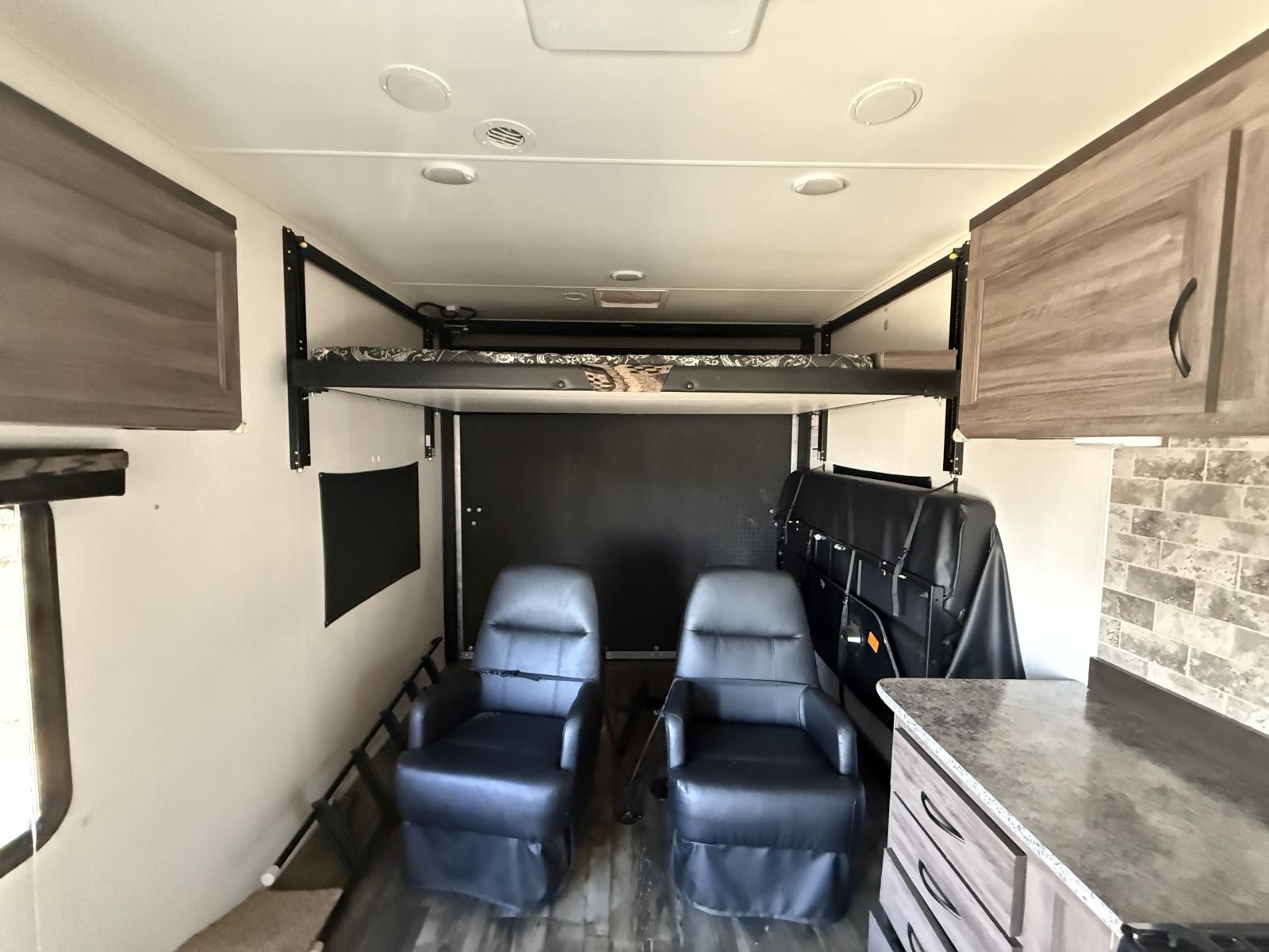 2020 Pacific Coachworks 2020 Pacific Coachworks Blazen - thumbnail 11