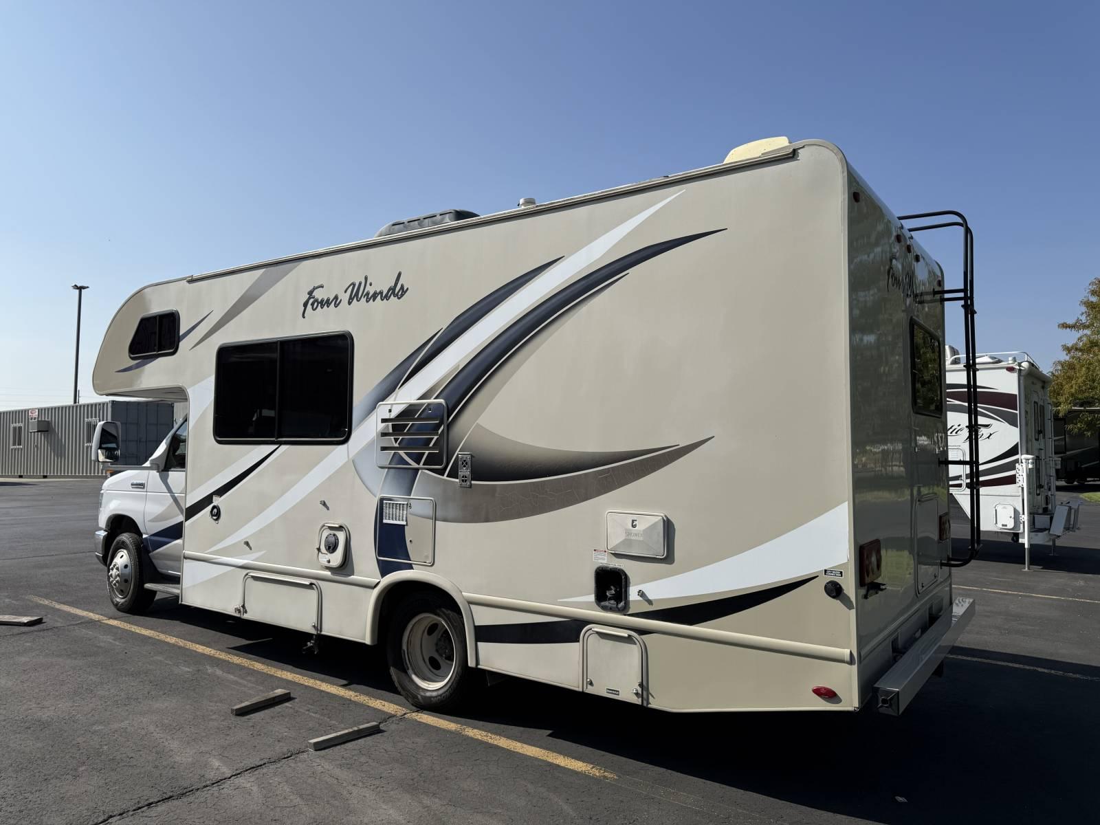2018 Thor Motor Coach 2018 Thor Motor Coach Four - thumbnail 5