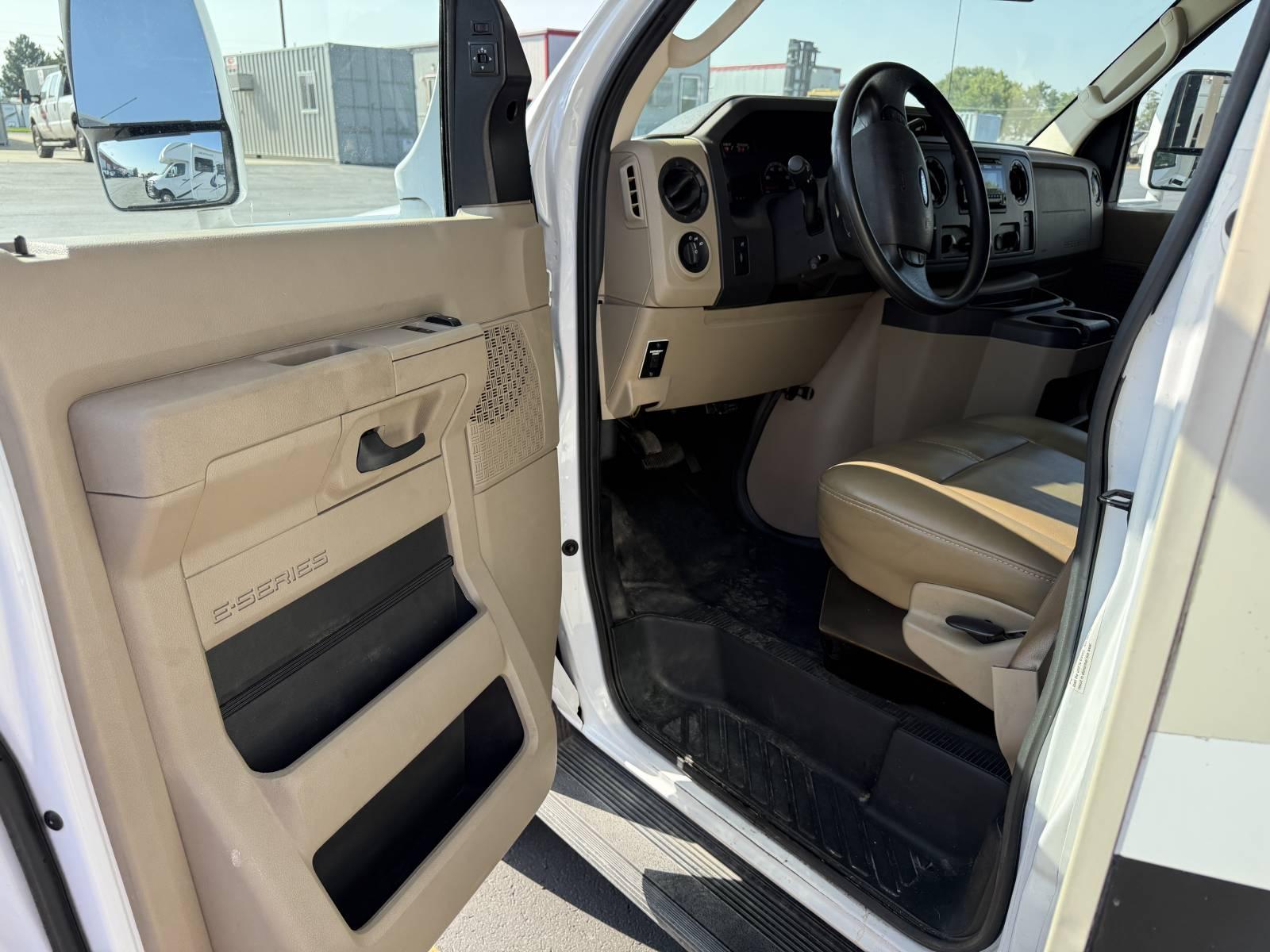 2018 Thor Motor Coach 2018 Thor Motor Coach Four - thumbnail 13