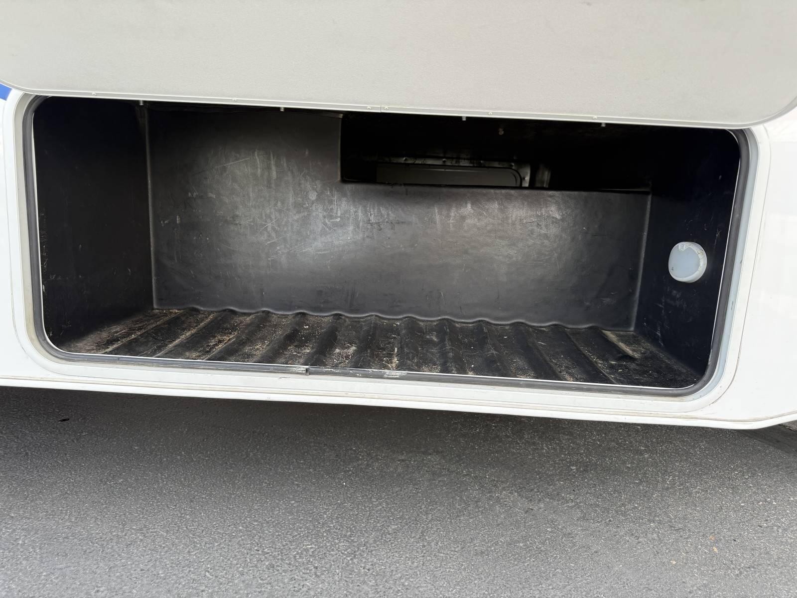 2021 Thor Motor Coach 2021 Thor Motor Coach Chateau - thumbnail 11