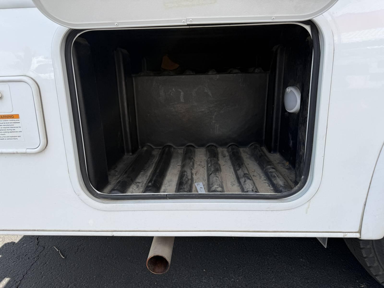 2021 Thor Motor Coach 2021 Thor Motor Coach Chateau - thumbnail 12