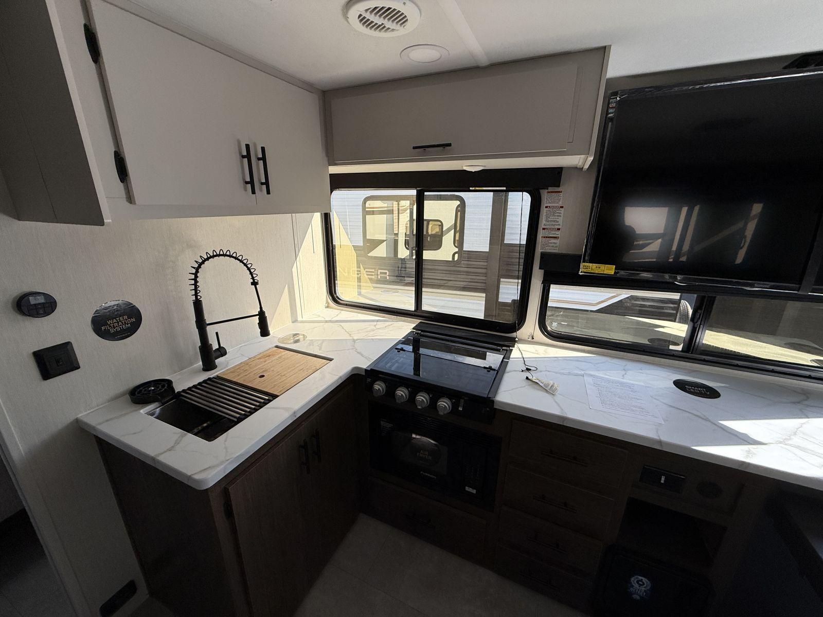 2026 Prime Time RV 2026 Prime Time RV Tracer - thumbnail 16
