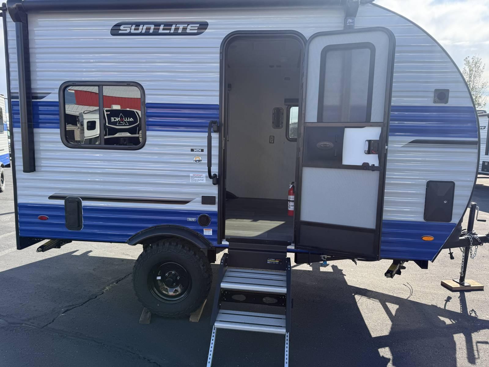 2026 Sunset Park RV 2026 Sunset Park RV Sun Lite Toy Hauler - thumbnail 9